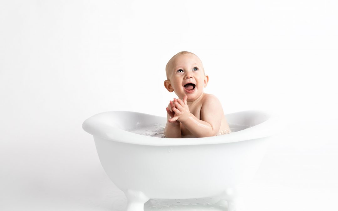 7 dicas para auxiliar nos primeiros banhos do bebê